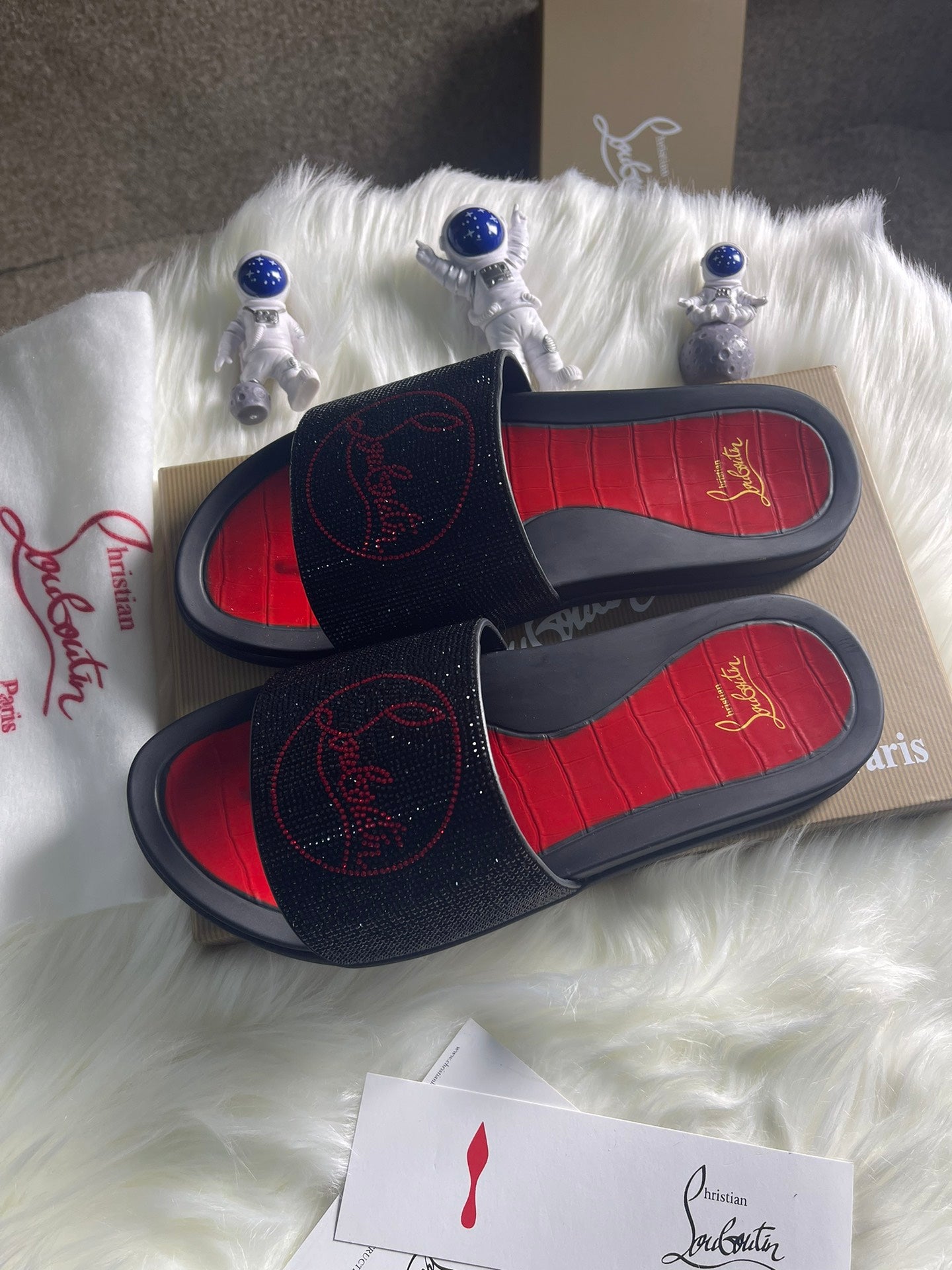 J4A23ZDE Stylish Slippers