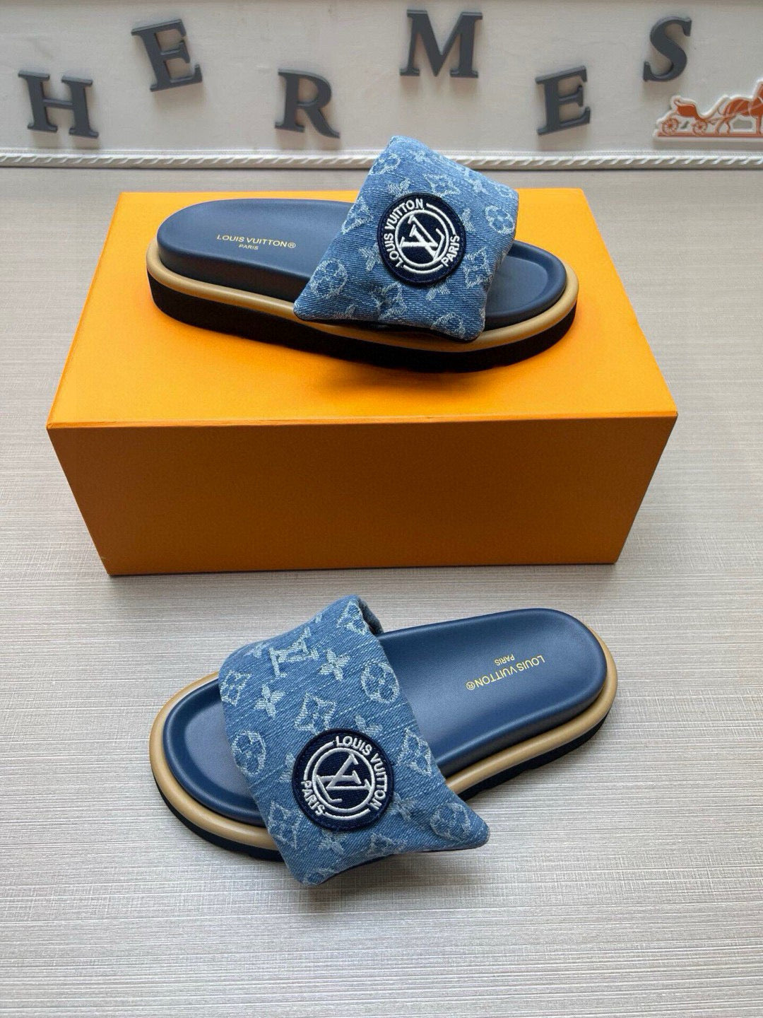5QE7ZDE Stylish Slippers
