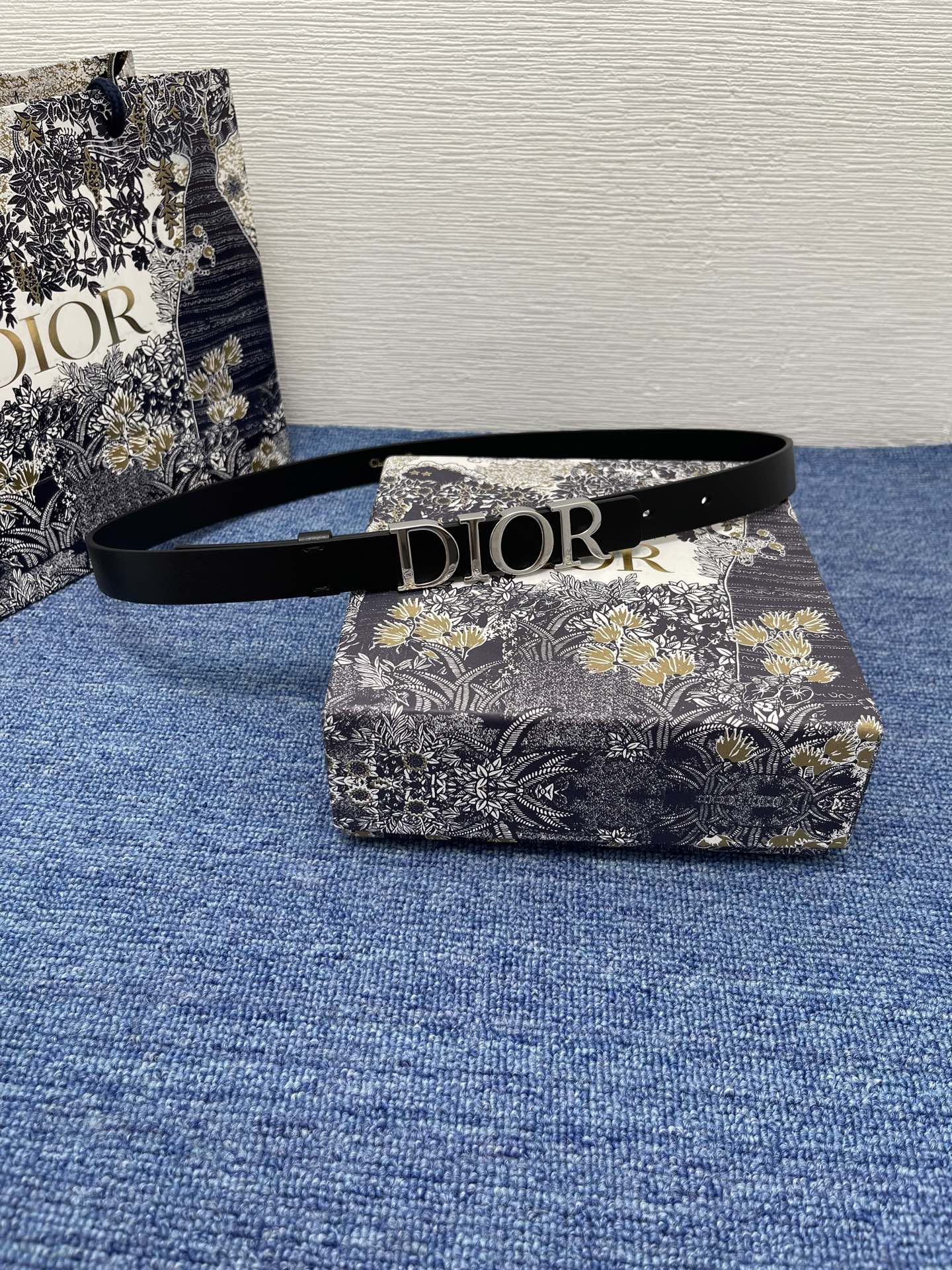 155RD203PDE Stylish  High quality belt With full package