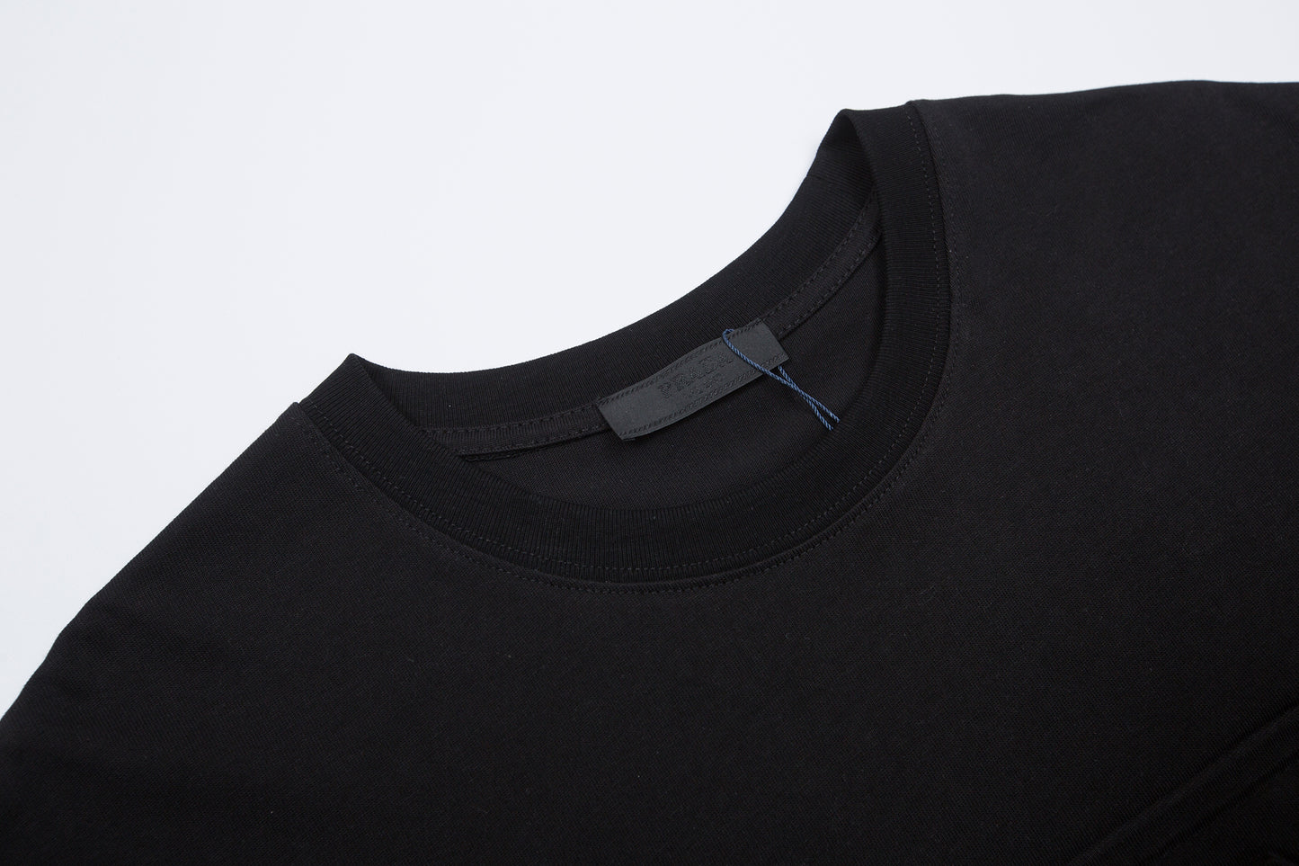 125WP9UDE Stylish T-shirts