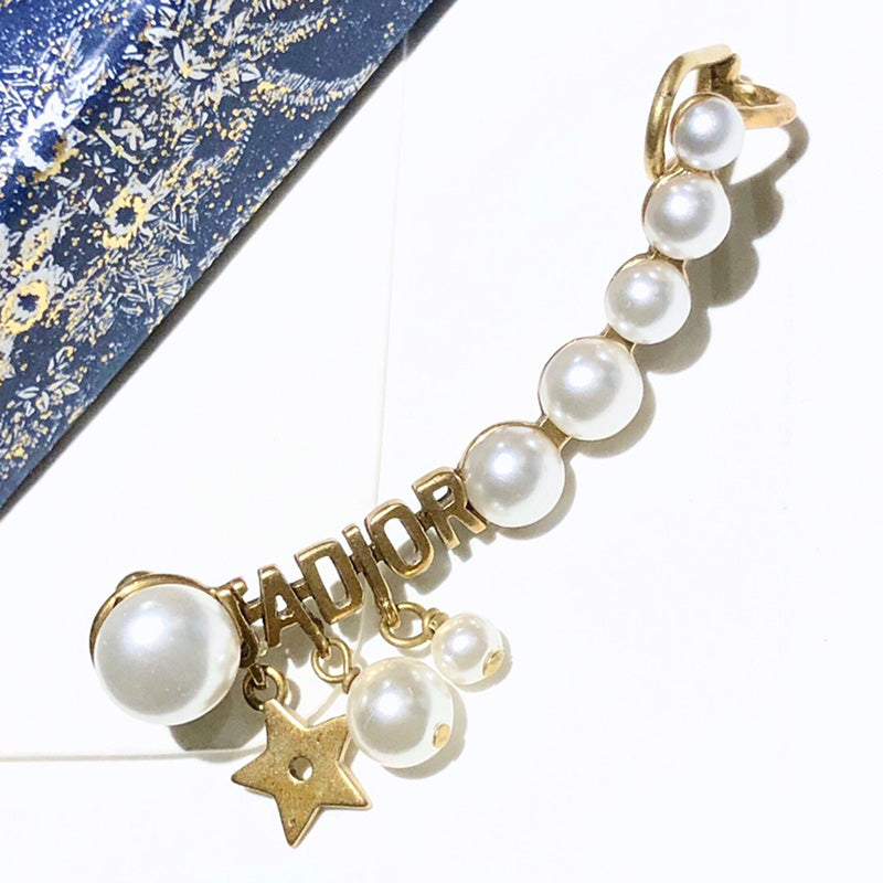 1YD427EDE Stylish Earrings