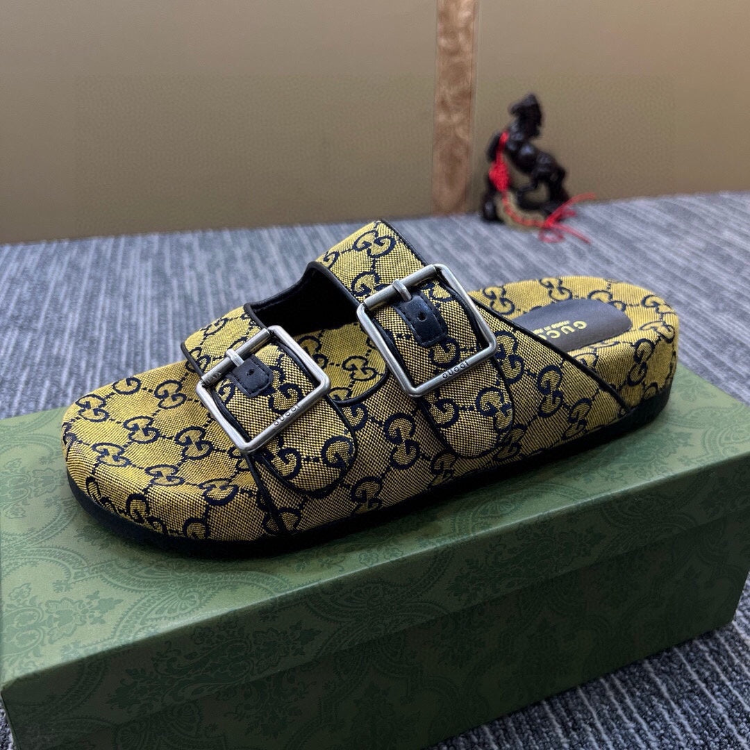 54B123ZDE Stylish slippers