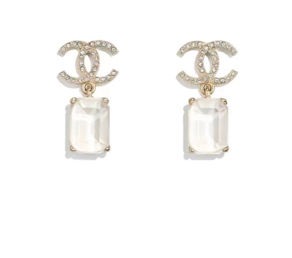 1YC166EDE Stylish Earrings