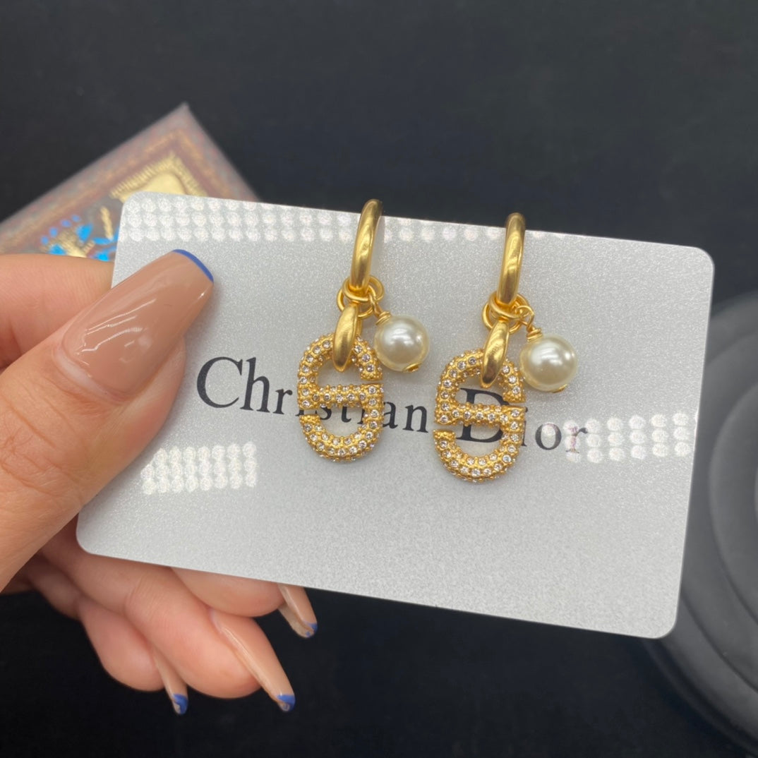 1ND55EDE Stylish Earrings