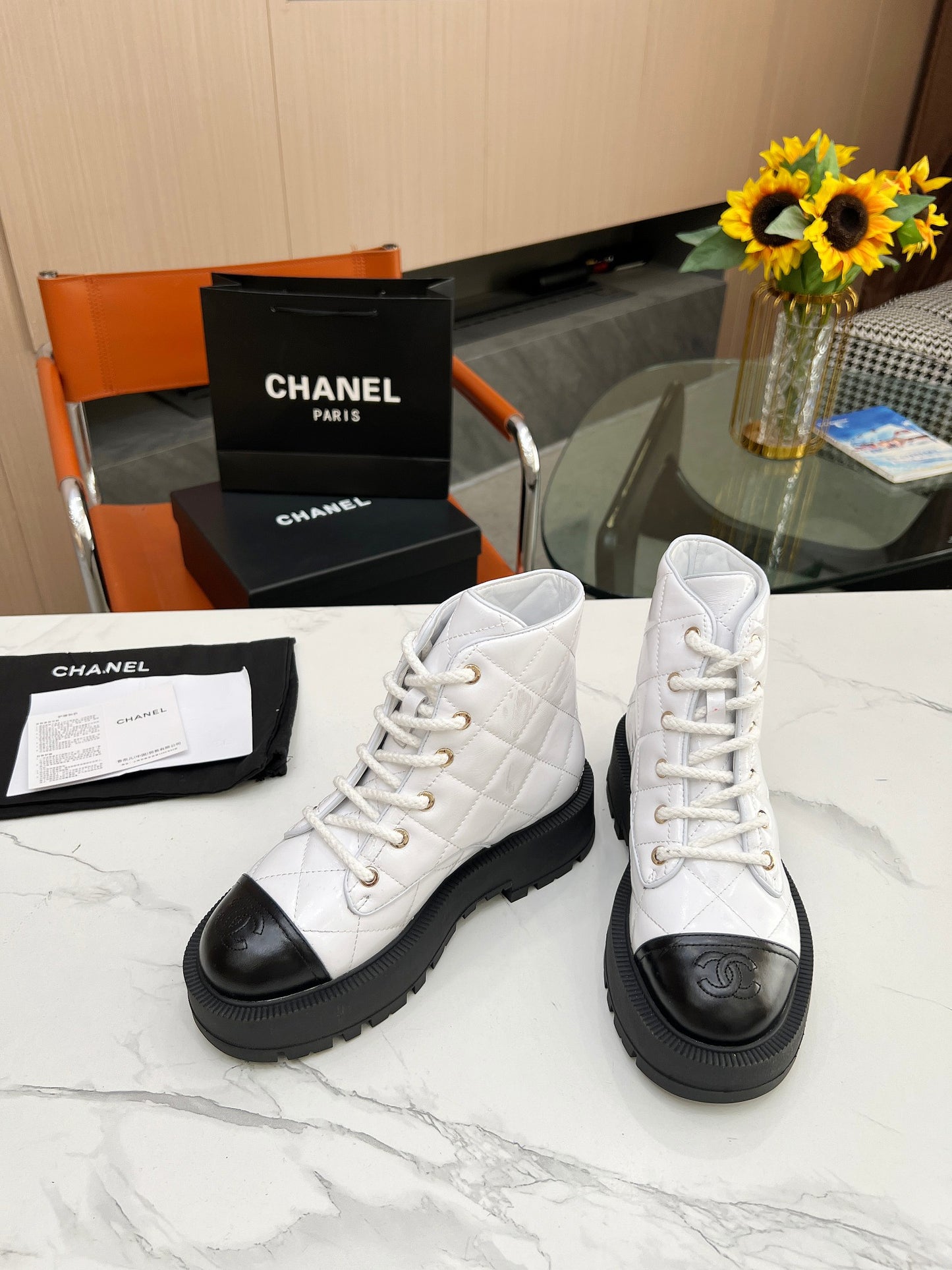 3LC4ZDE Stylish boots