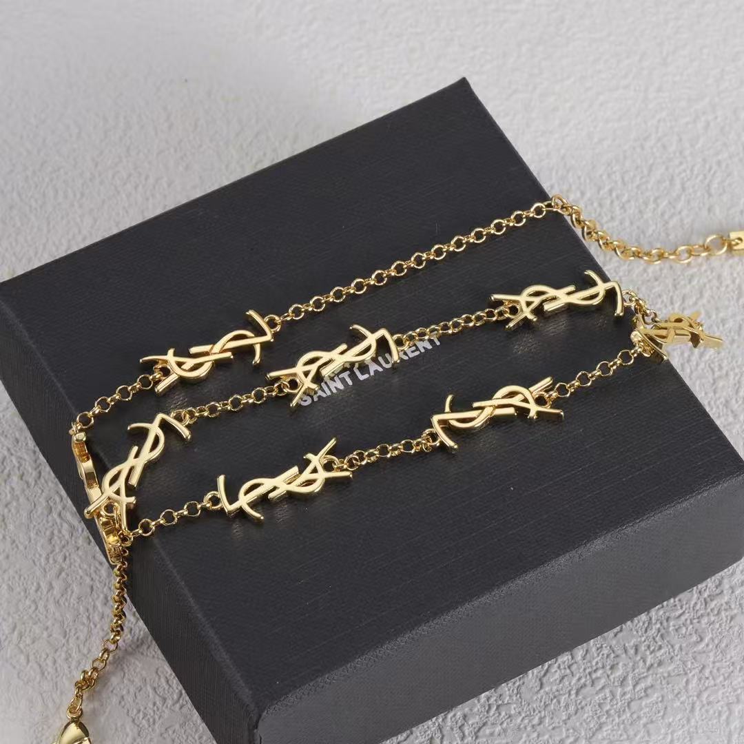 165NC11XDE Stylish Necklaces