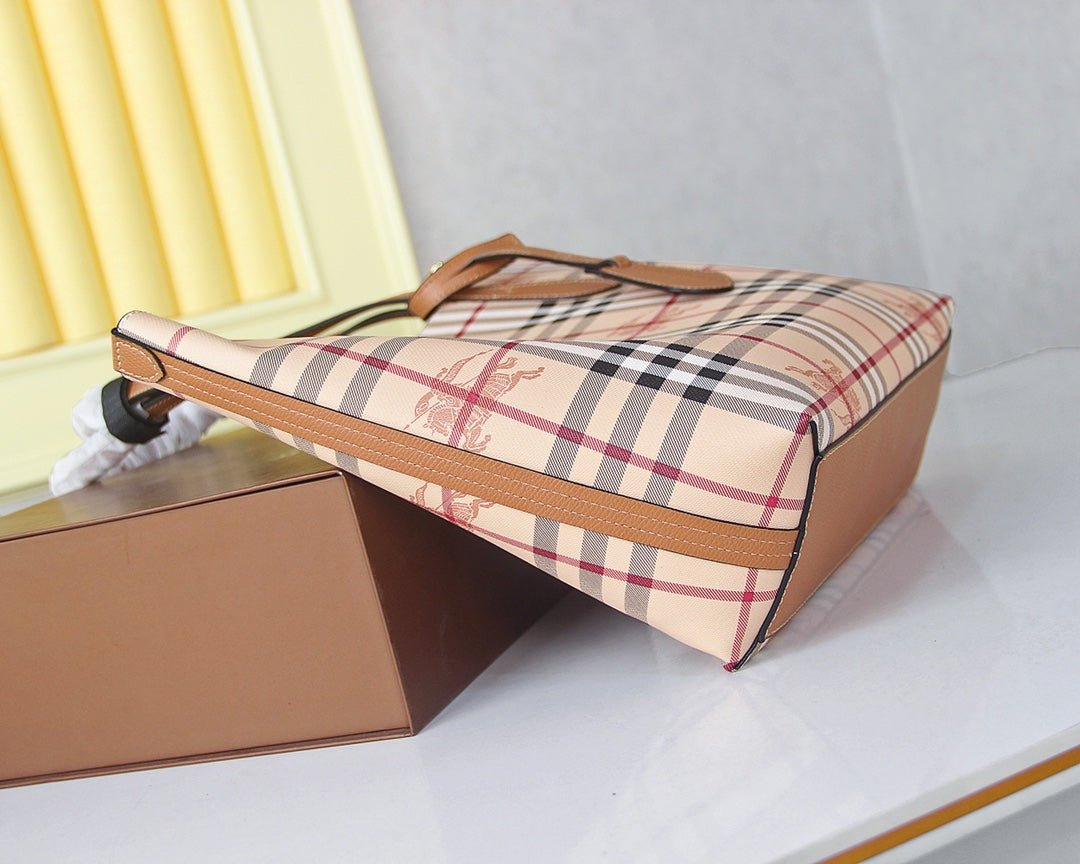 2XR267BDE Stylish leather bag 