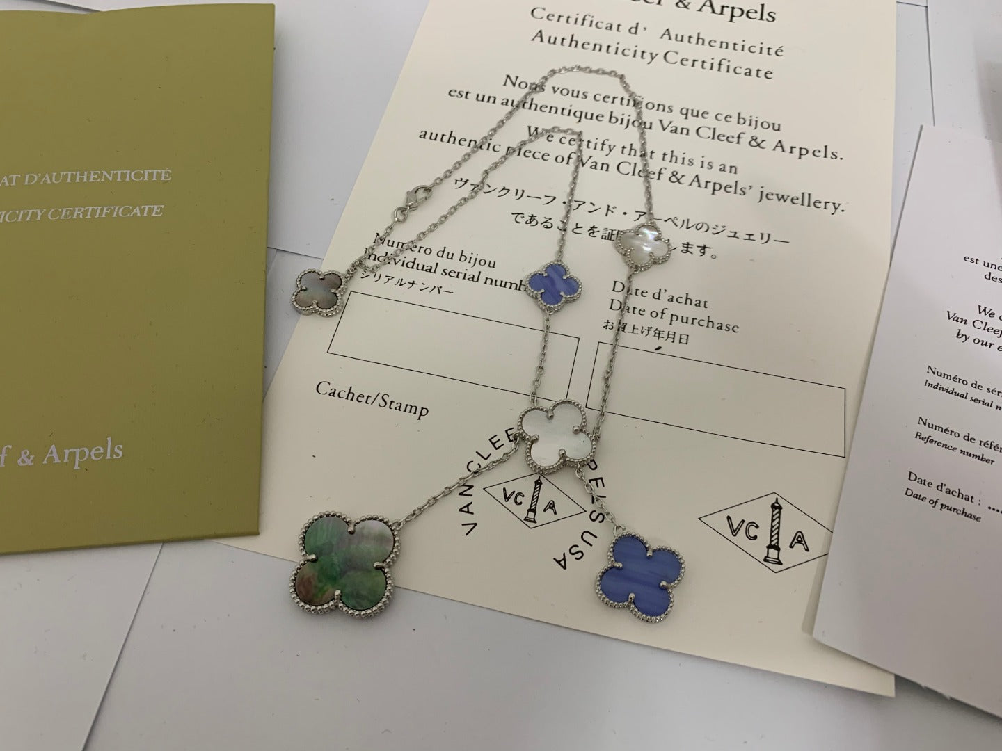 5XVA182KDE Stylish  6 flowers necklaces