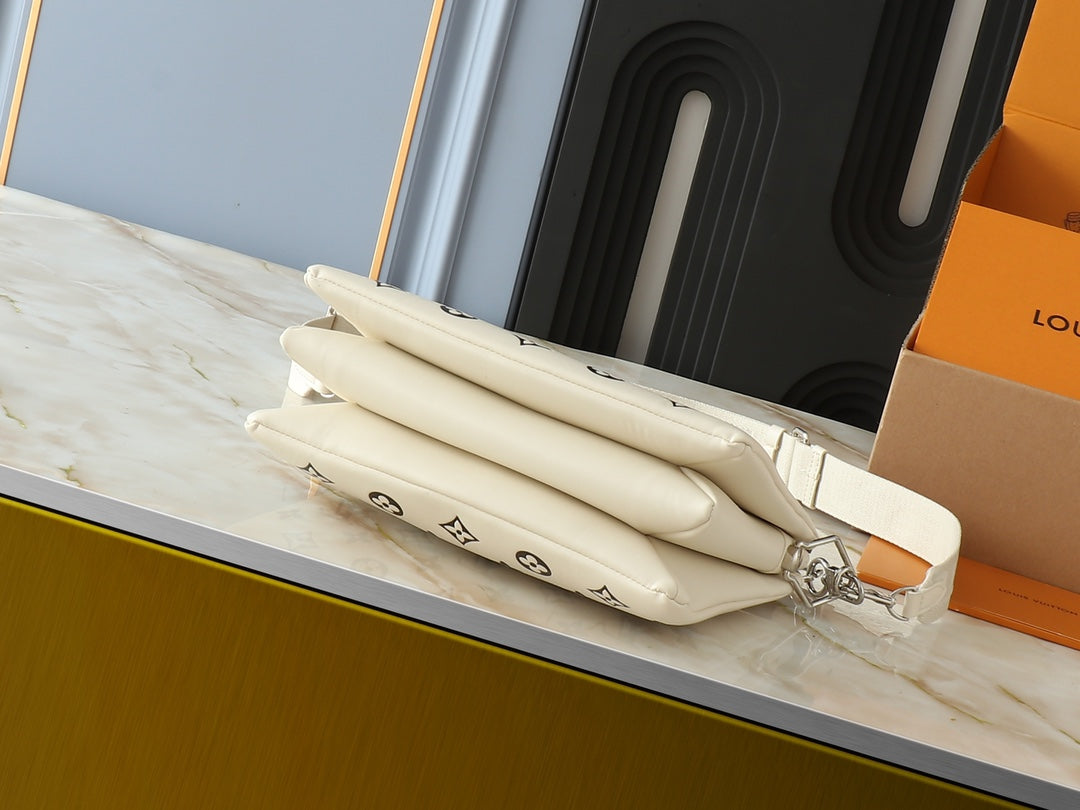 1XE59BDE Stylish leather bag