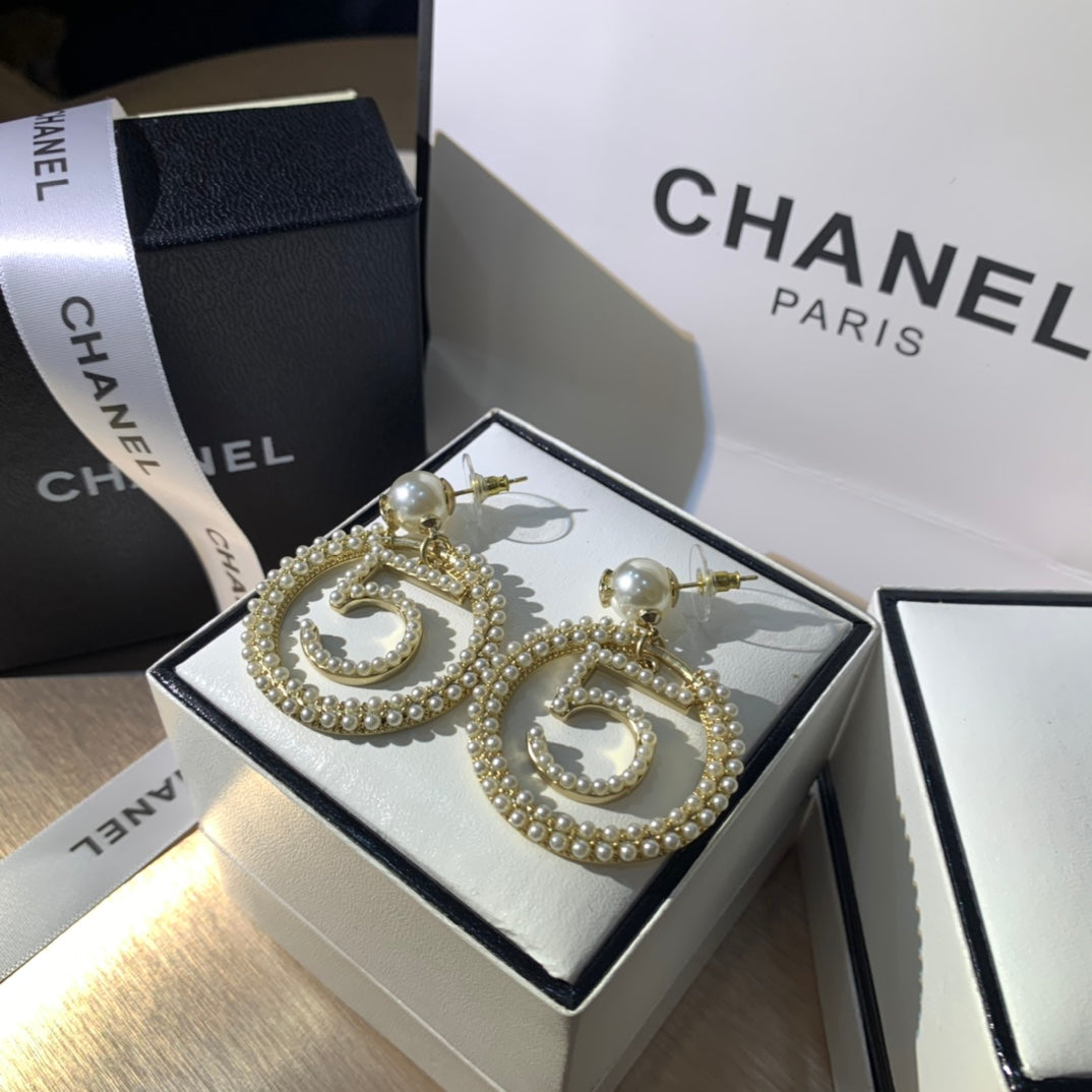 14C94EDE Stylish Earrings