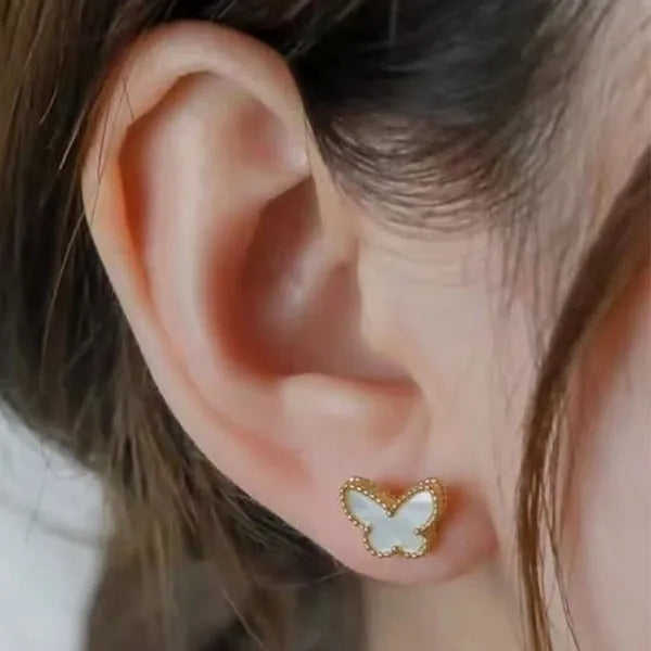 575NVA17EDE Stylish Earrings
