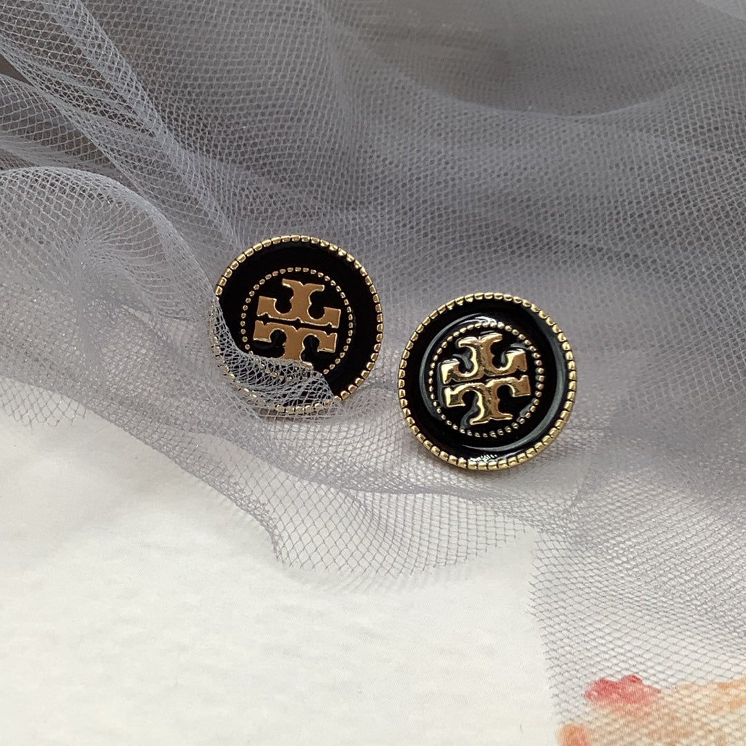 14A467EDE Stylish Earrings