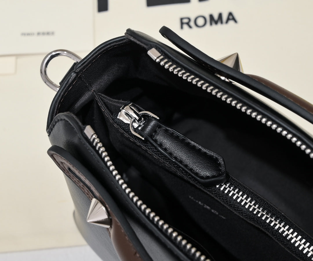 2XF132BDE Stylish leather bag 