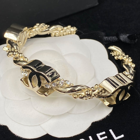 1NC197KDE Stylish bracelet