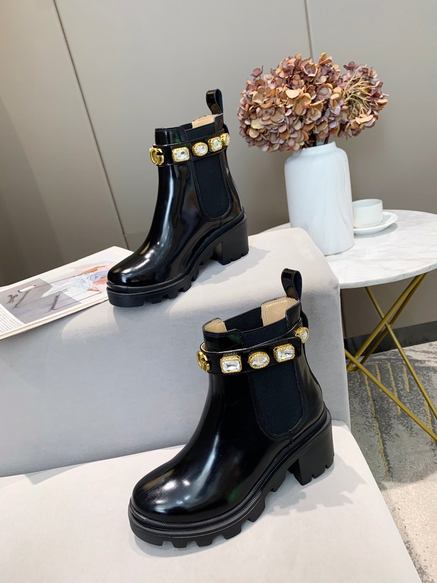 2XB194ZDE Stylish leather boot (top layer leather lining)