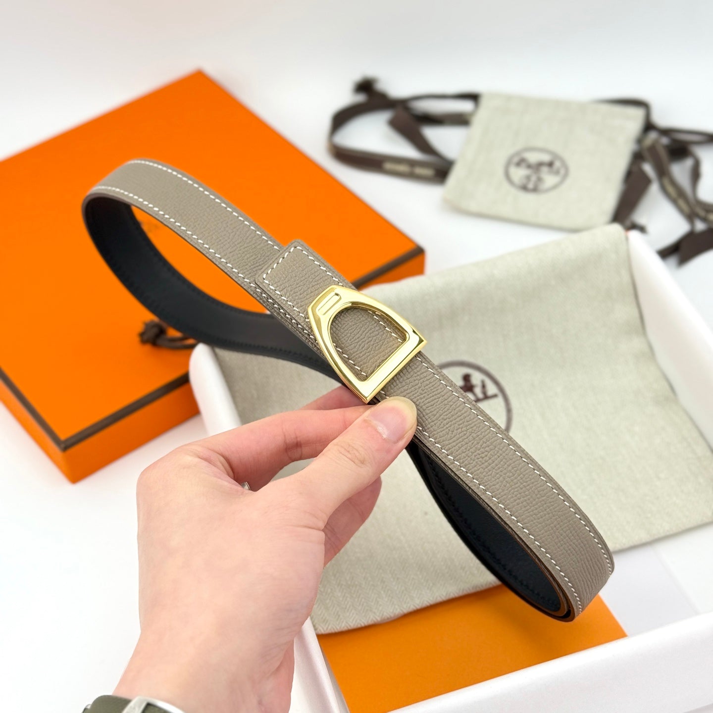 155RH232PDE Stylish  High quality belt With full package