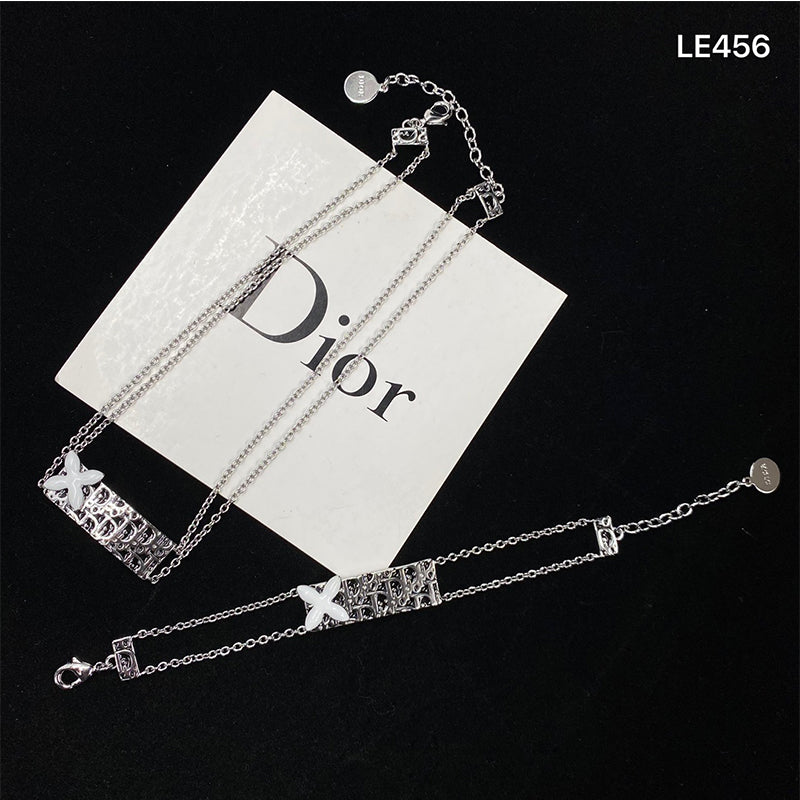 3D722XDE Stylish Bracelets