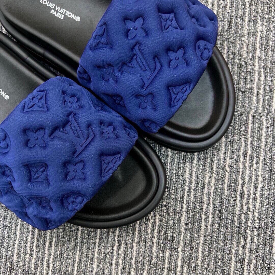 5QE13ZDE Stylish Slippers