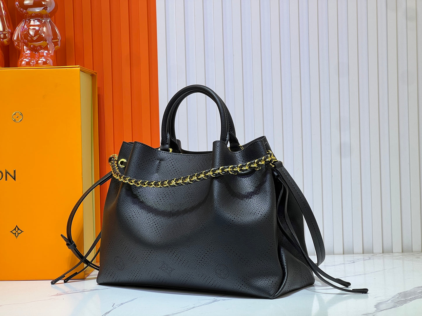 155NE40BDE Stylish leather bag