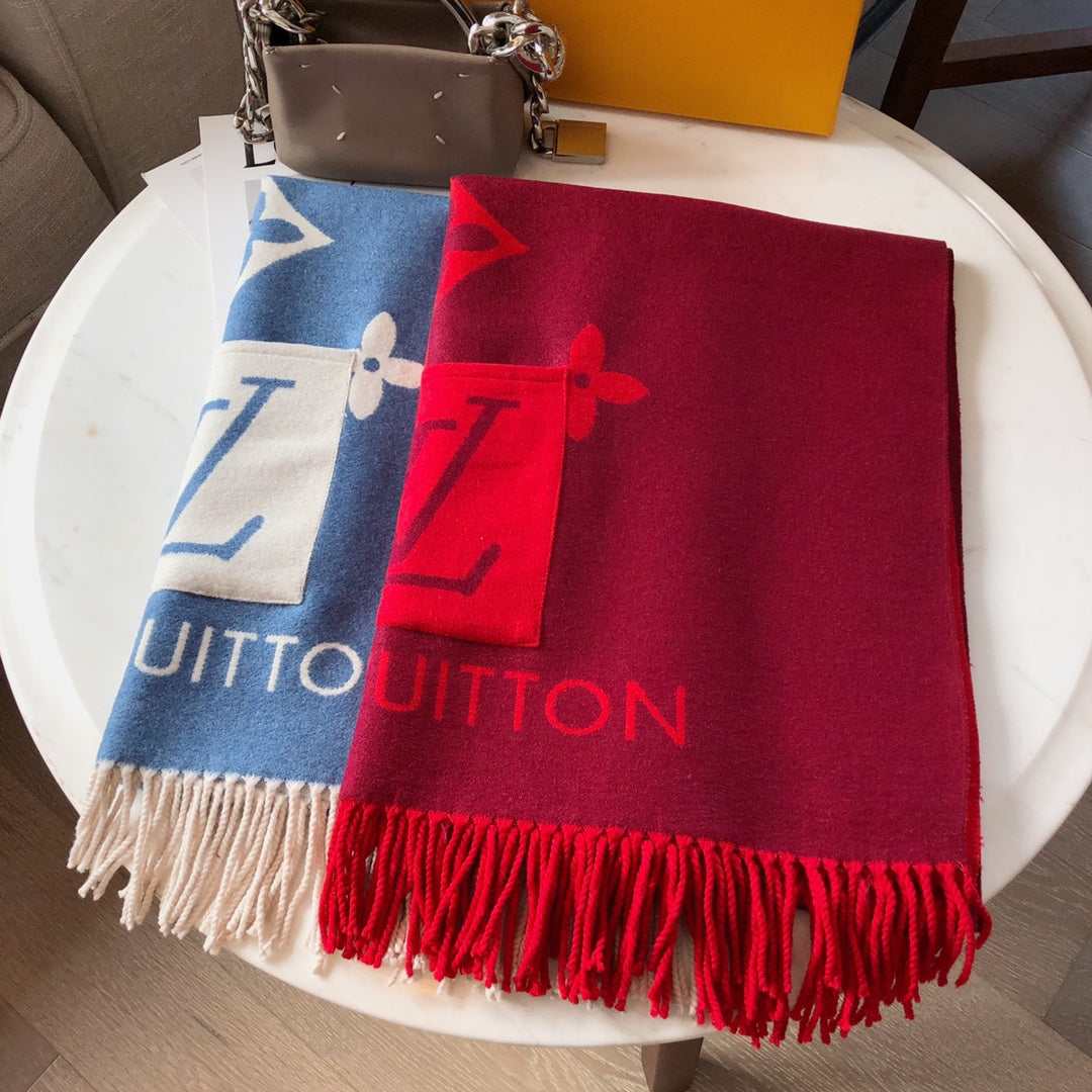 175RE18WDE Stylish Winter Scarves
