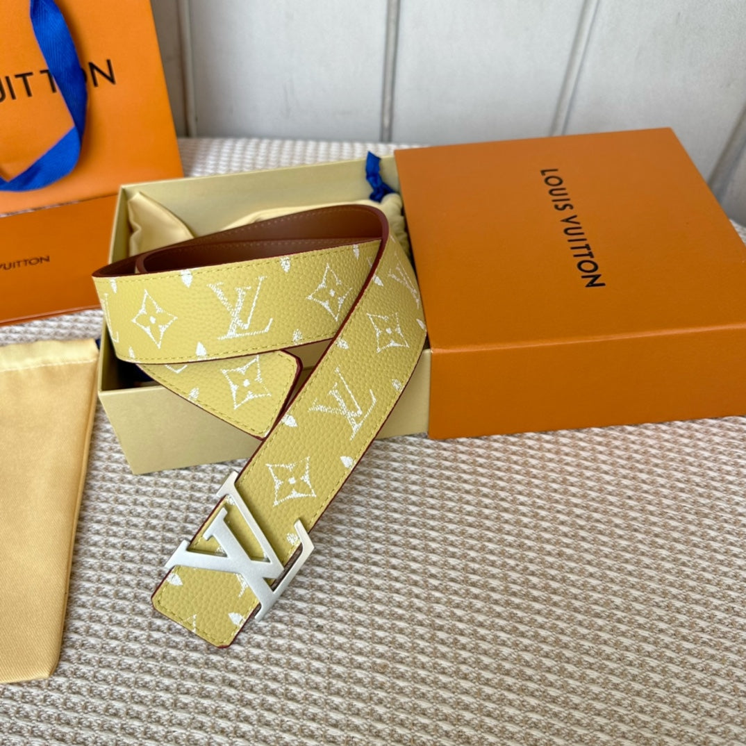 14E131PDE Stylish  High quality belt With full package