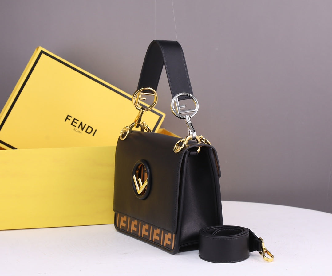 1XF91BDE Stylish leather bag 