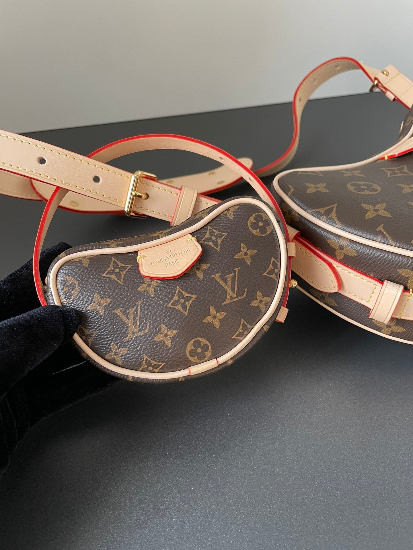 2XE298BDE Stylish leather bag 