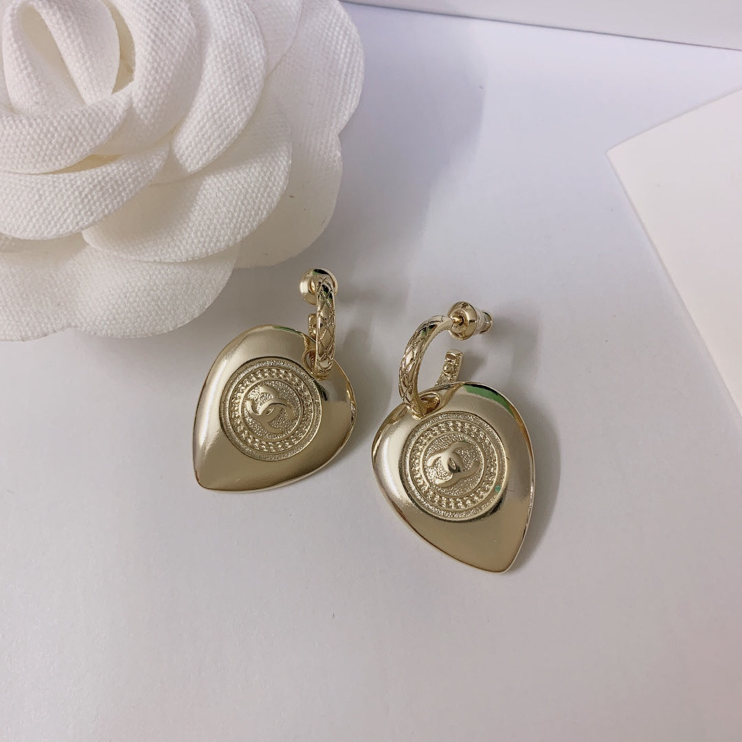 1YC305EDE Stylish Earrings