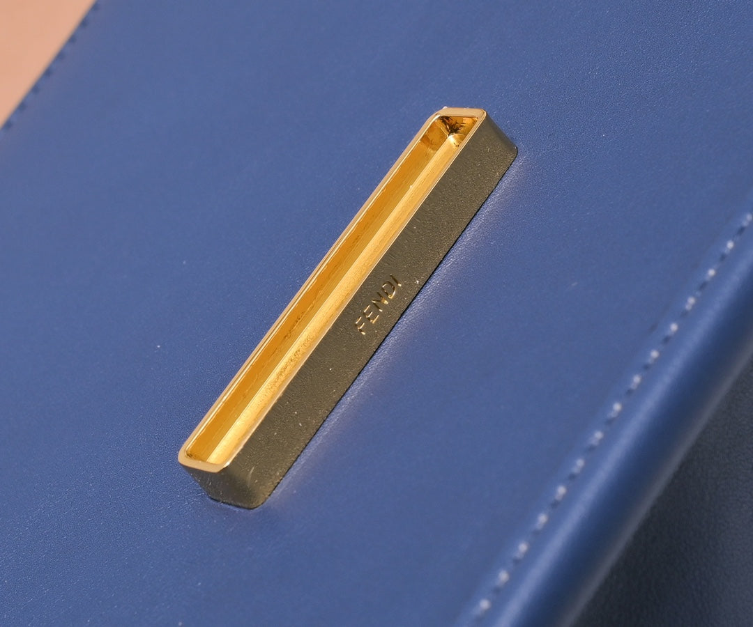 1XF90BDE Stylish leather bag 