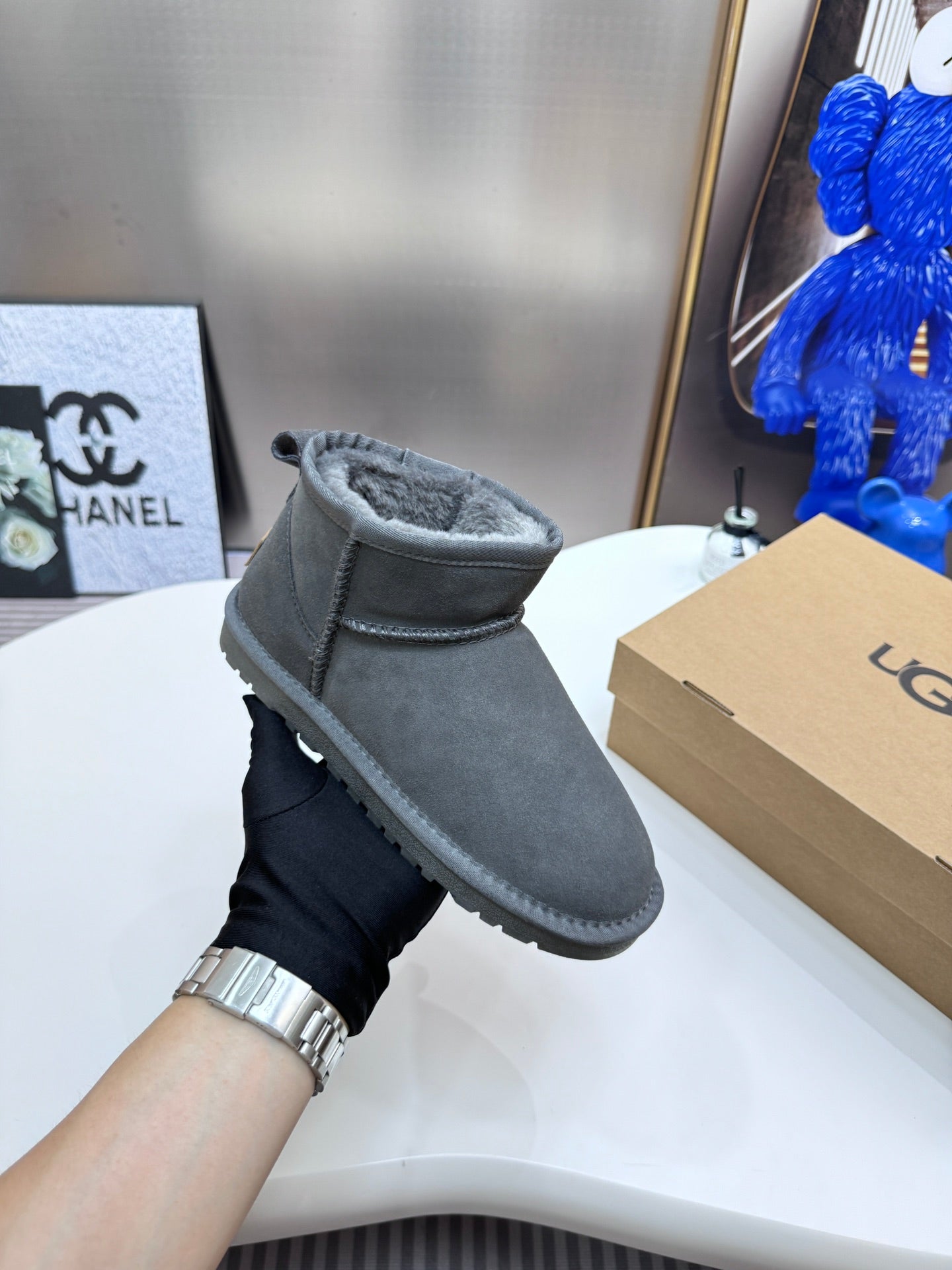 1LU10ZDE Stylish snow boots