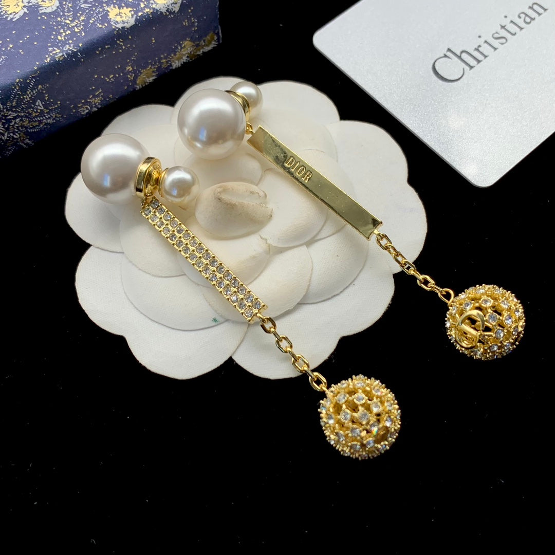 1YD293EDE Stylish Earrings