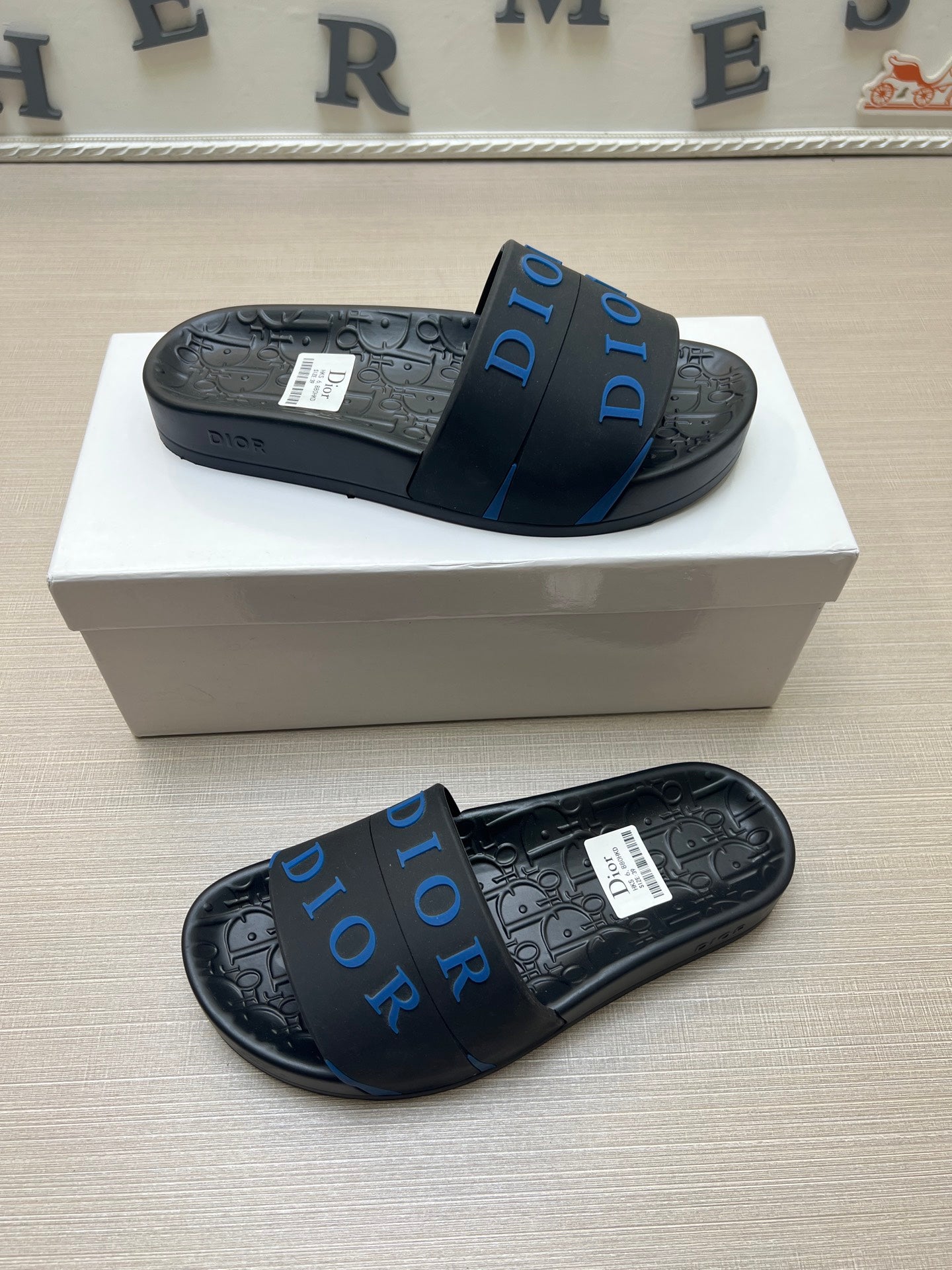 535ZD275ZDE Stylish Slippers