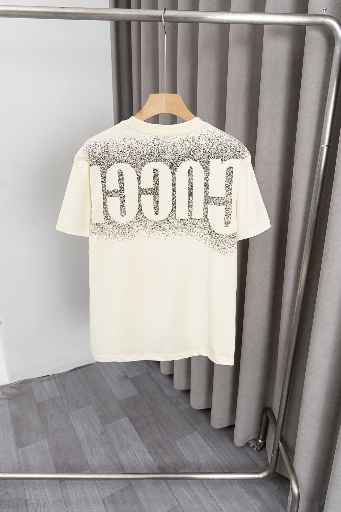 1ZB549UDE Stylish T-shirts
