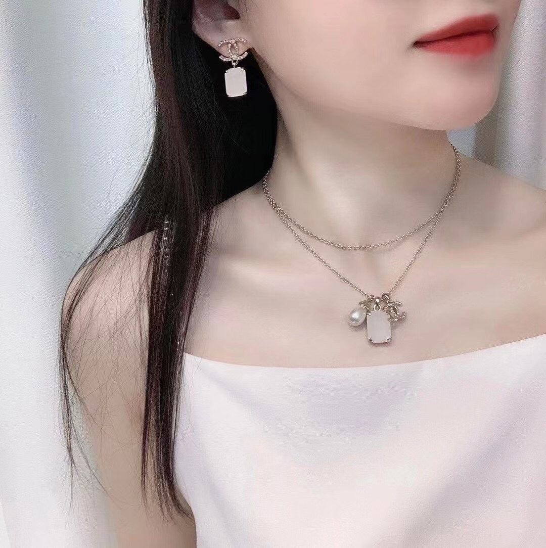 1YC166EDE Stylish Earrings