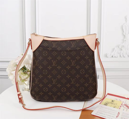 6E01BDE Stylish leather bag 