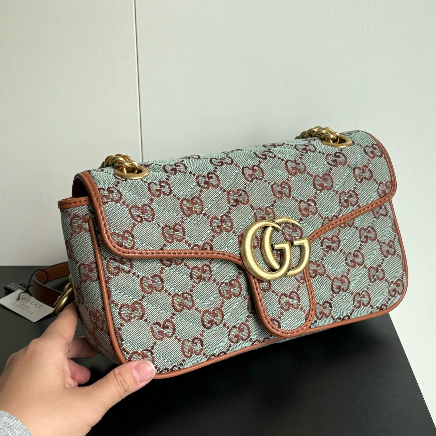 2WB30BDE Stylish bag