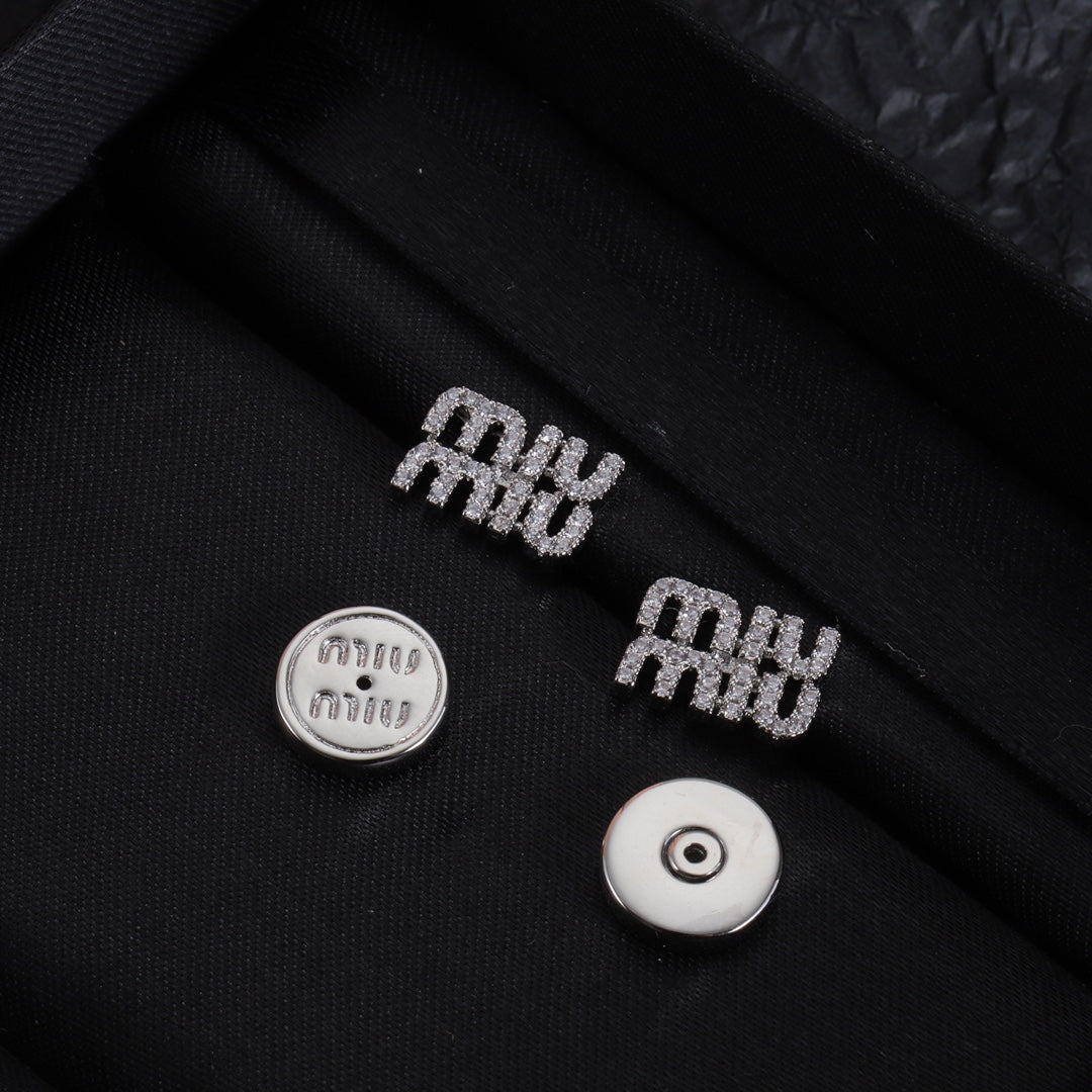 14A1013EDE Stylish  Earrings