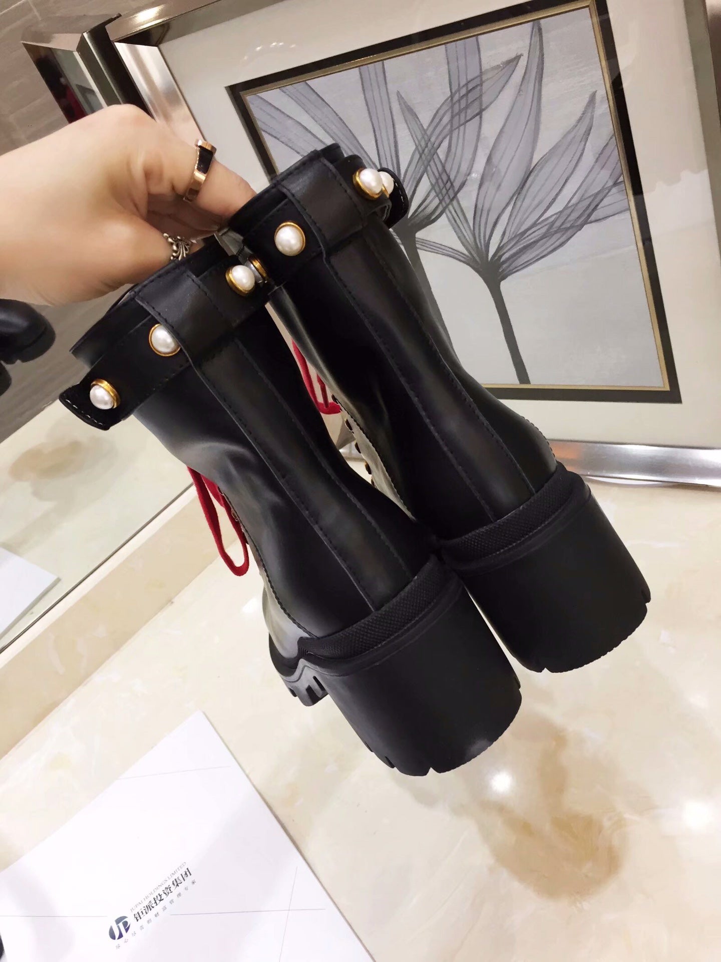 2XB202ZDE Stylish leather boot (top layer leather lining)