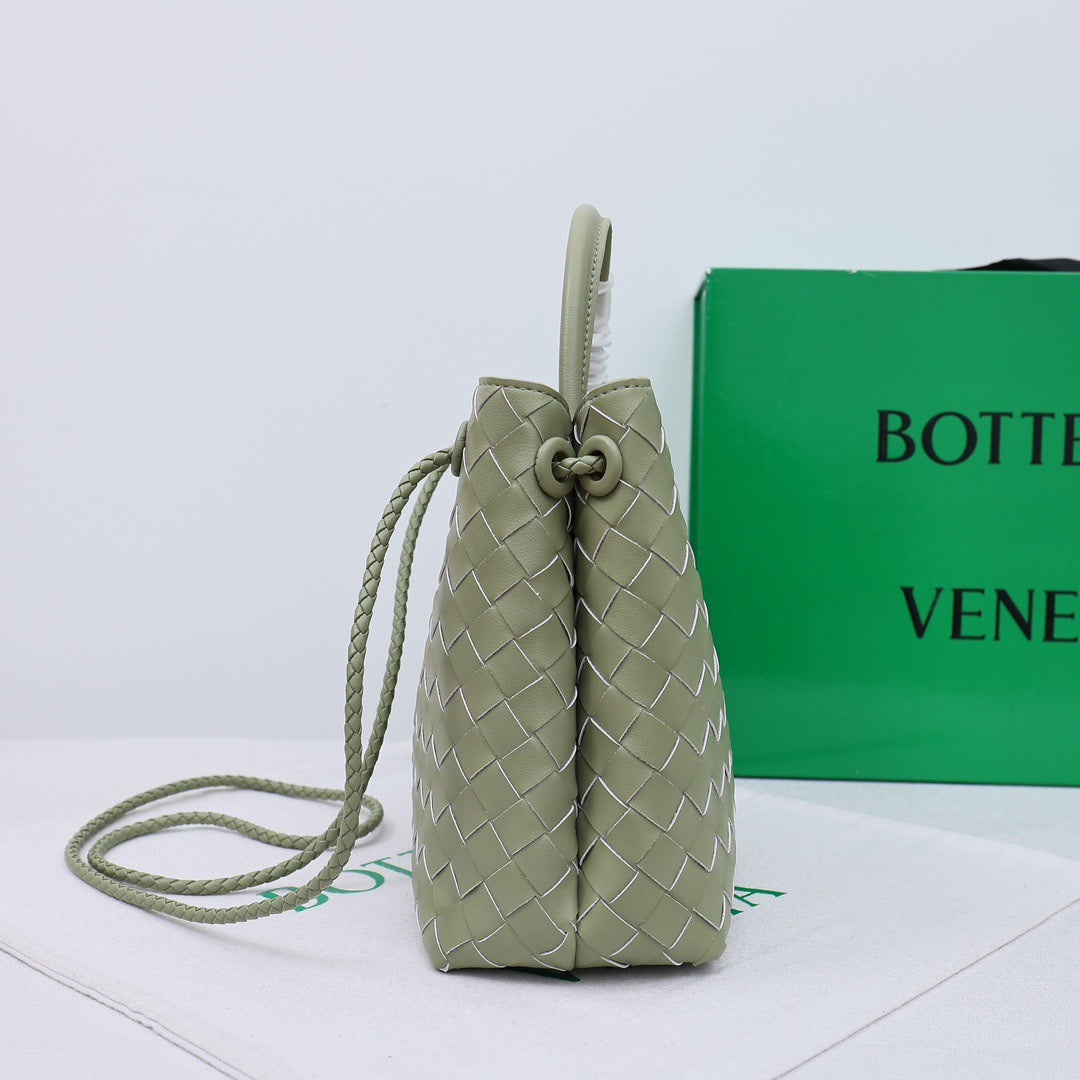 1XA80BDE Stylish leather bag