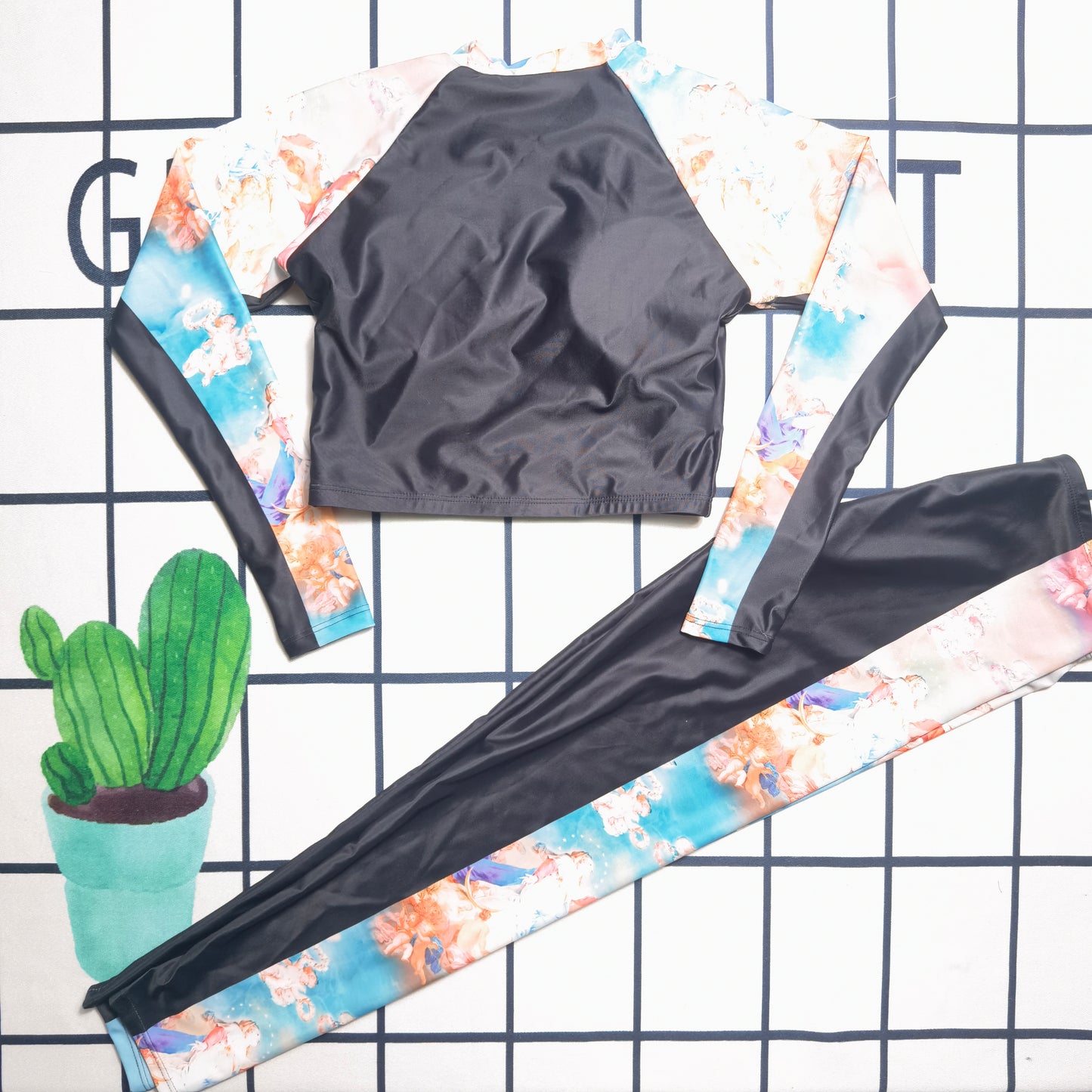 14A148YDE Stylish Long sleeve swimsuit