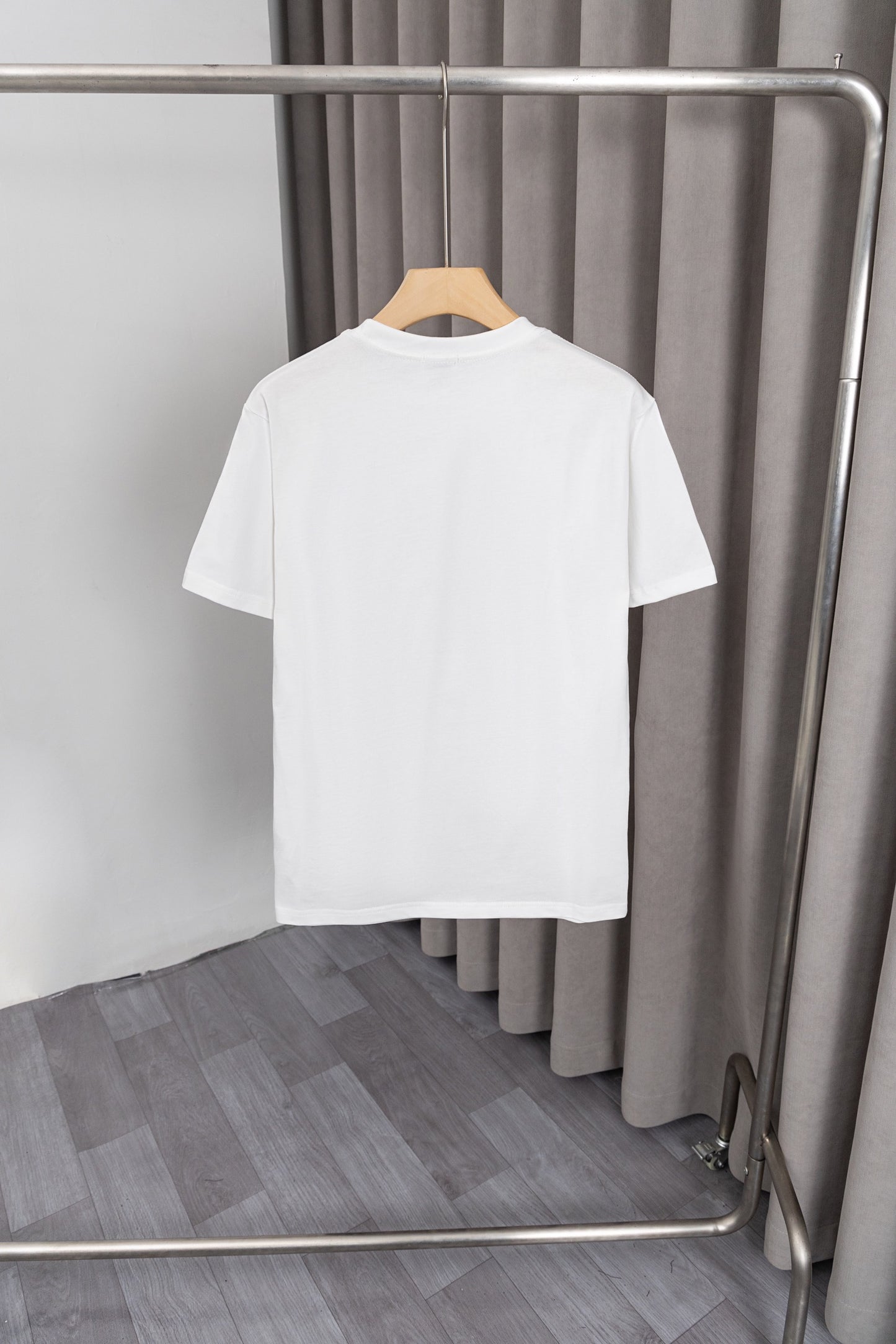 125WA12UDE Stylish T-shirts
