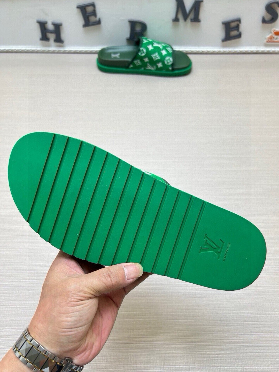 5QE4ZDE Stylish Slippers