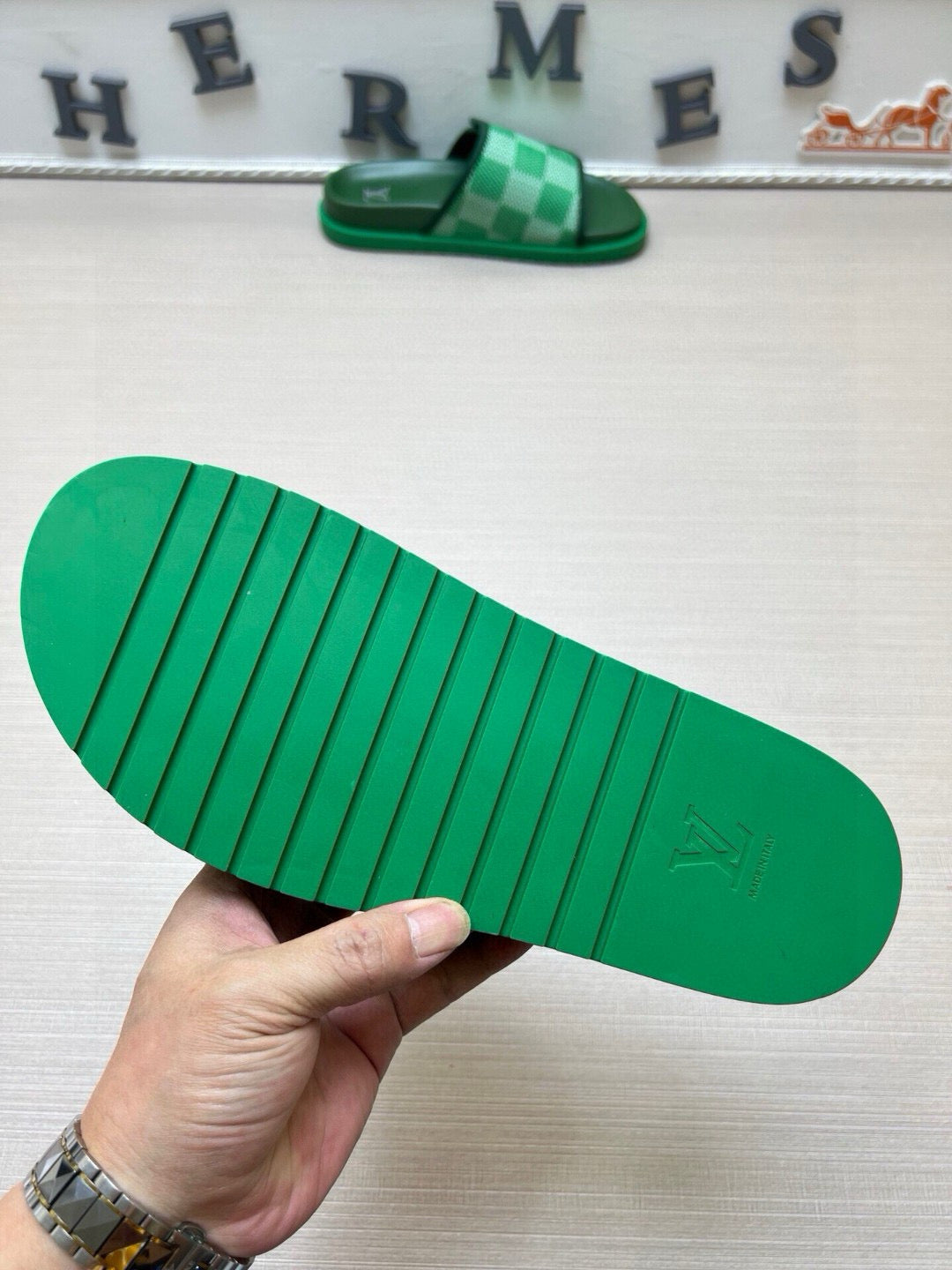 5QE3ZDE Stylish Slippers