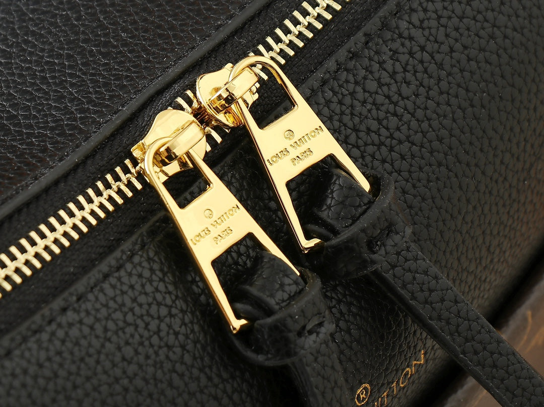 1WE115BDE Stylish leather bag