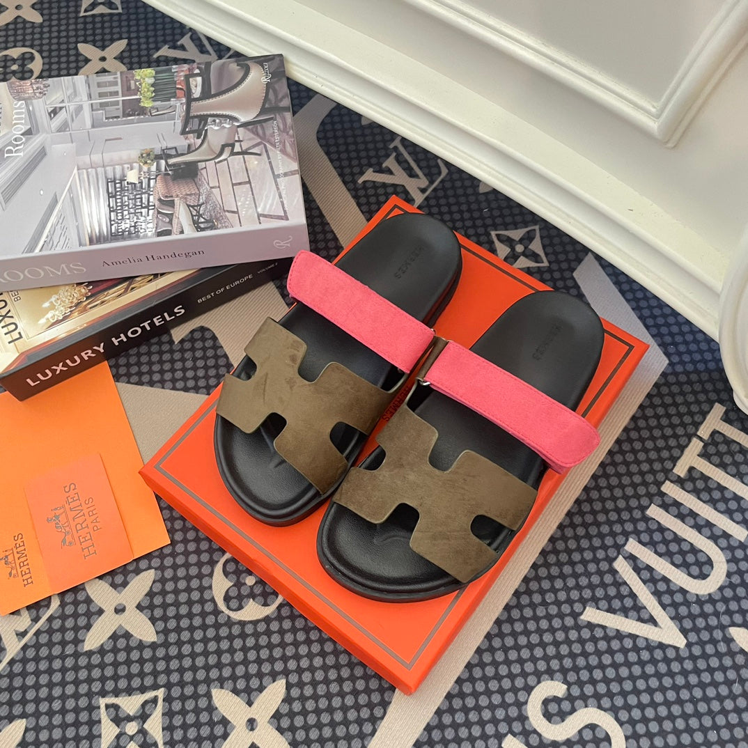 14H72ZDE Stylish Slippers