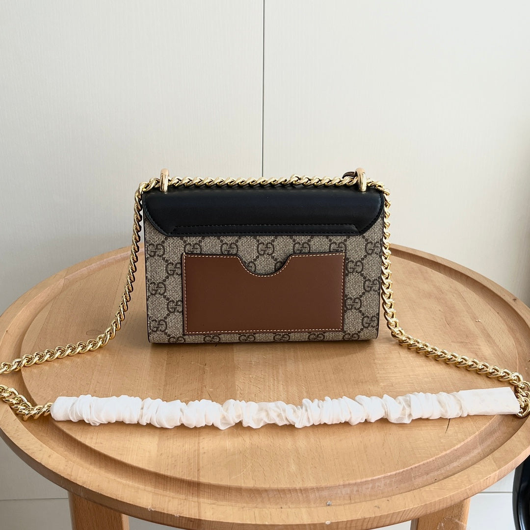 155NB70BDE Stylish leather bag