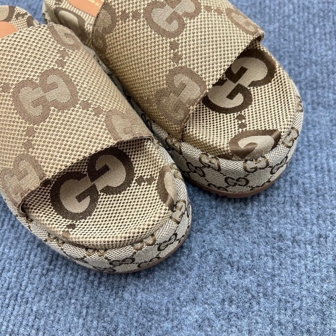 54B122ZDE Stylish slippers  Sole thickness 5.5cm