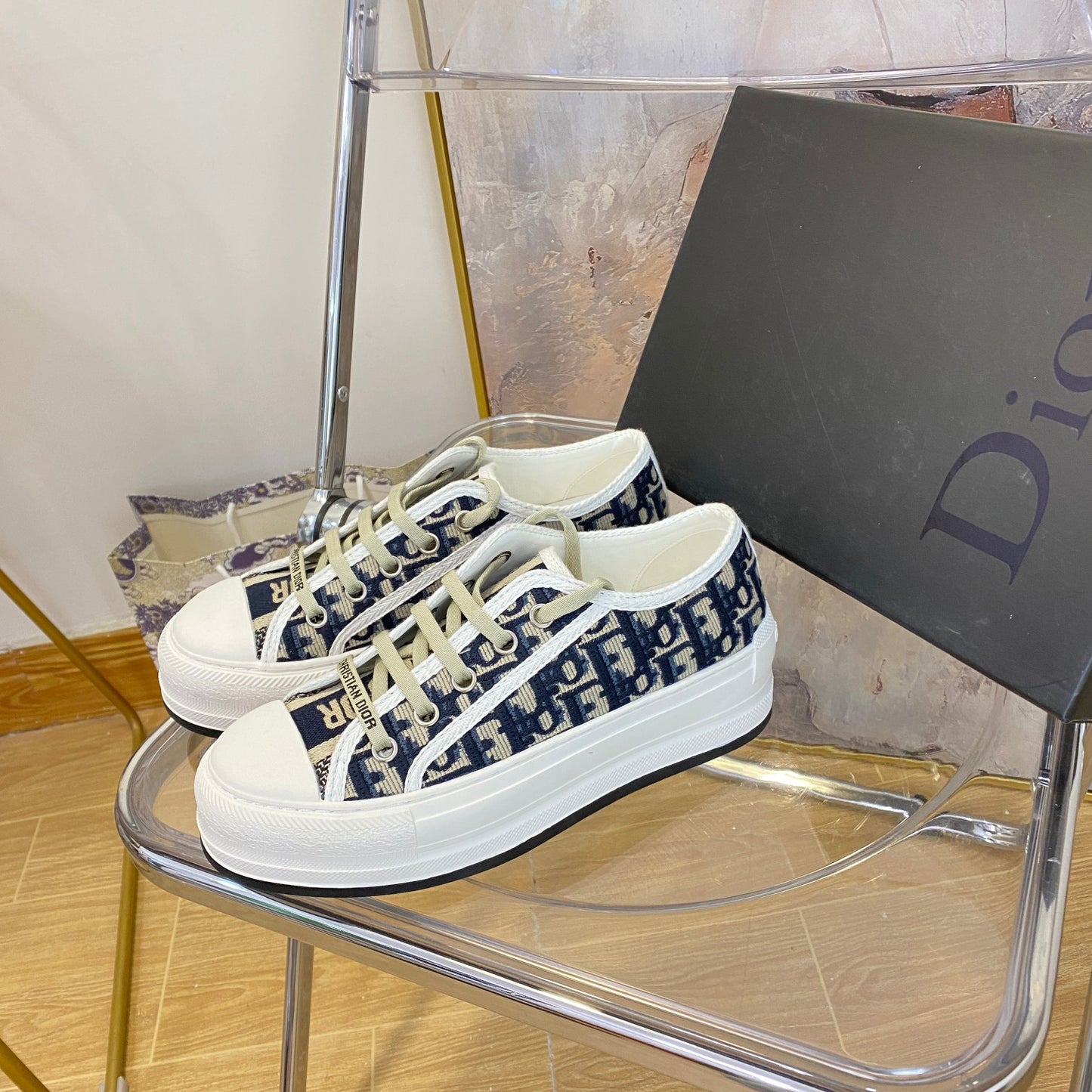 1YD20ZDE Stylish Sneakers