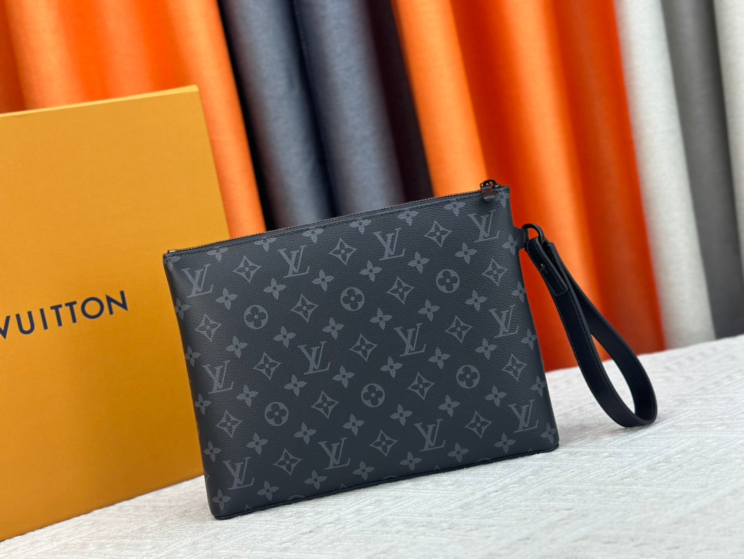1XE398BDE Stylish leather bag