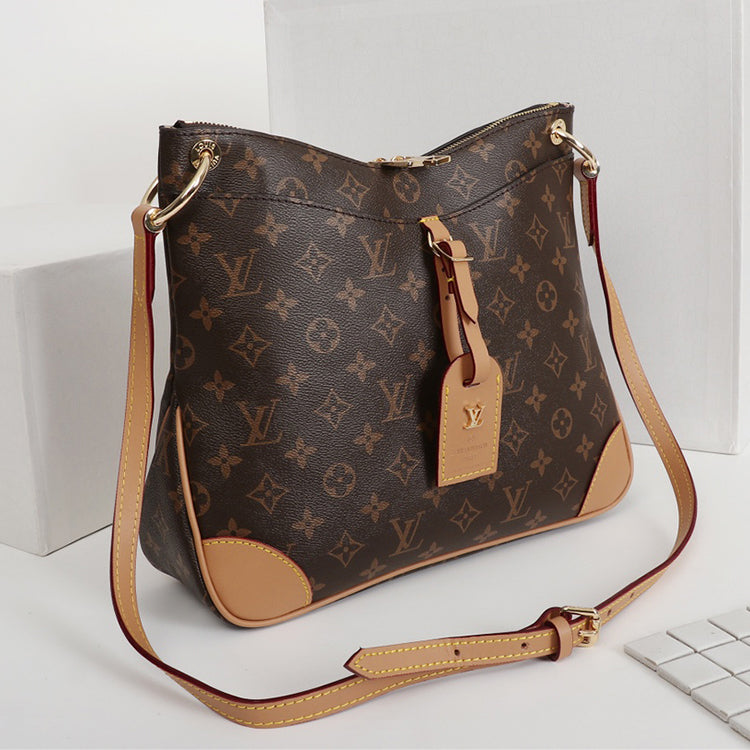 1E09BDE Stylish leather bag 